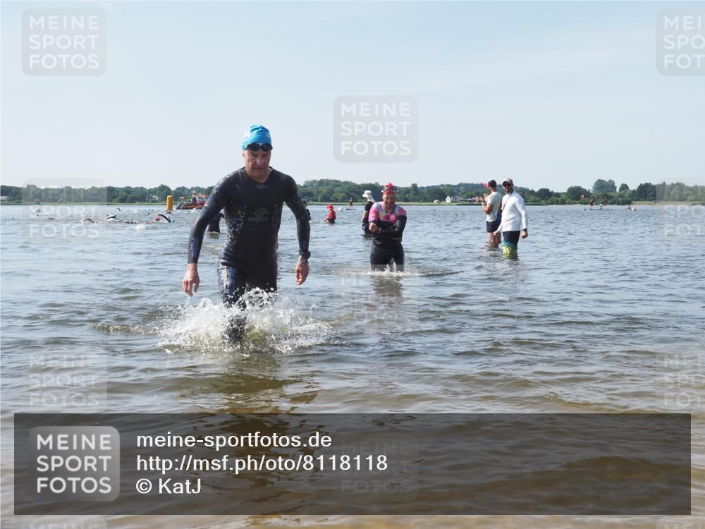 22.06.2025 - Viking Triathlon KatJ http://msf.ph/oto/8118118 22.06.2025 10:45:25 Schwimmen 68, 102, 108, 466, 503, 605 meine-sportfotos.de