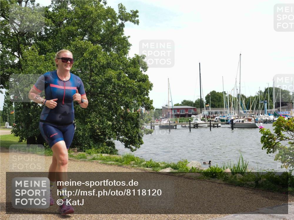 22.06.2025 - Viking Triathlon KatJ http://msf.ph/oto/8118120 22.06.2025 15:09:52 Laufen 320, 470 meine-sportfotos.de