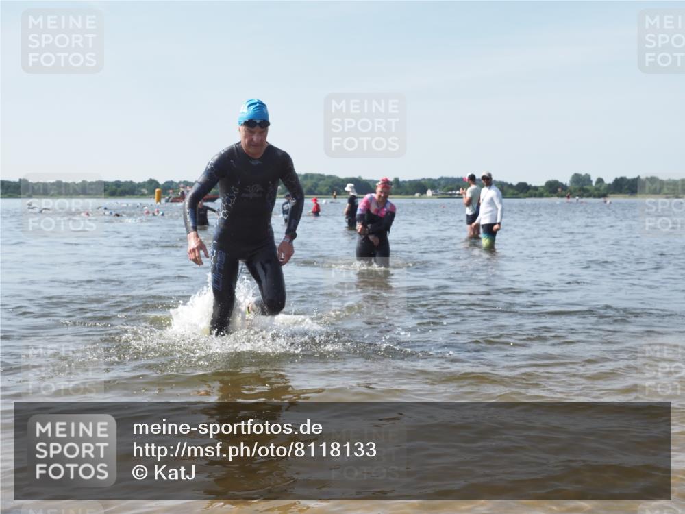 22.06.2025 - Viking Triathlon KatJ http://msf.ph/oto/8118133 22.06.2025 10:45:25 Schwimmen 68, 102, 108, 466, 503, 605 meine-sportfotos.de