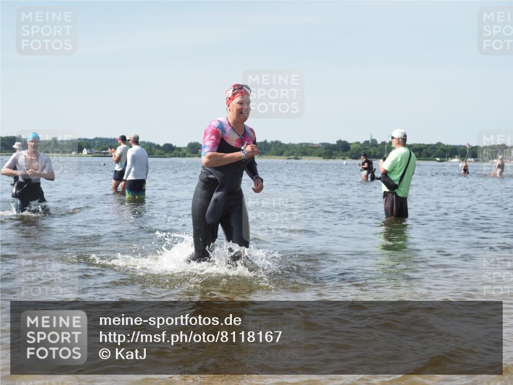 22.06.2025 - Viking Triathlon KatJ http://msf.ph/oto/8118167 22.06.2025 10:45:30 Schwimmen 68, 102, 108, 197, 466, 605 meine-sportfotos.de
