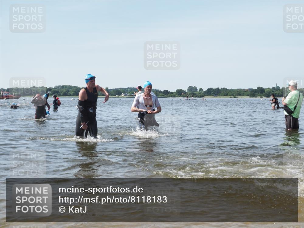 22.06.2025 - Viking Triathlon KatJ http://msf.ph/oto/8118183 22.06.2025 10:45:31 Schwimmen 102, 108, 197, 466, 605 meine-sportfotos.de