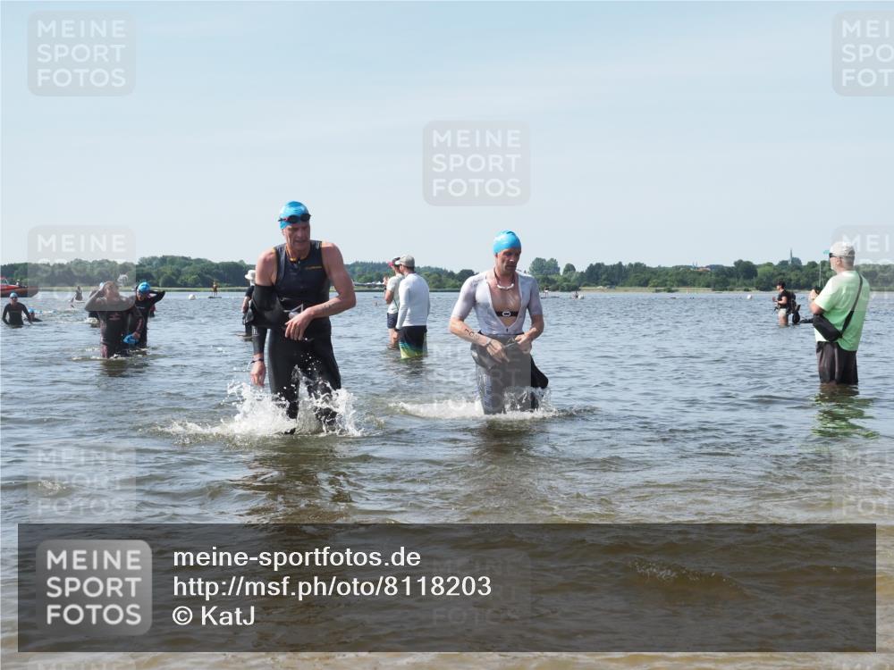 22.06.2025 - Viking Triathlon KatJ http://msf.ph/oto/8118203 22.06.2025 10:45:32 Schwimmen 102, 108, 197, 466, 519, 605 meine-sportfotos.de
