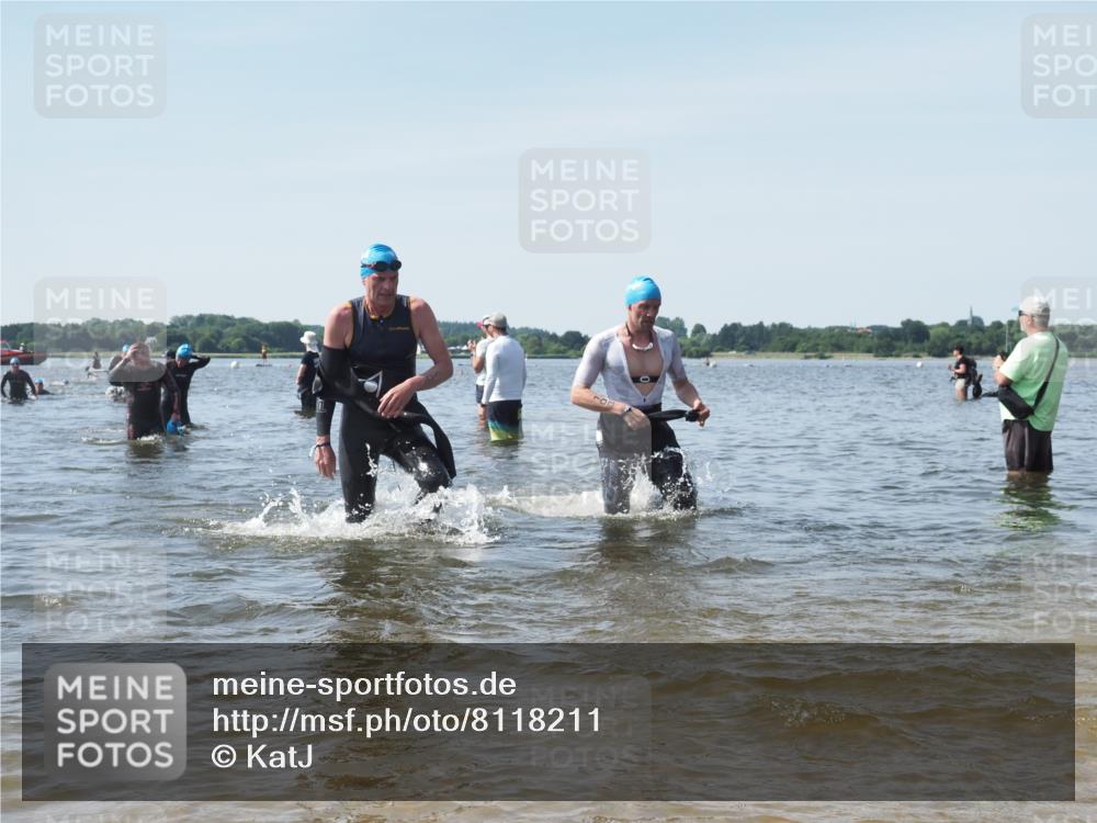 22.06.2025 - Viking Triathlon KatJ http://msf.ph/oto/8118211 22.06.2025 10:45:32 Schwimmen 102, 108, 197, 466, 519, 605 meine-sportfotos.de