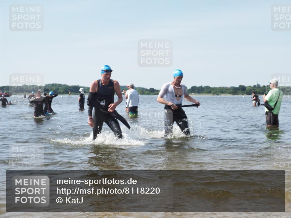 22.06.2025 - Viking Triathlon KatJ http://msf.ph/oto/8118220 22.06.2025 10:45:32 Schwimmen 102, 108, 197, 466, 519, 605 meine-sportfotos.de