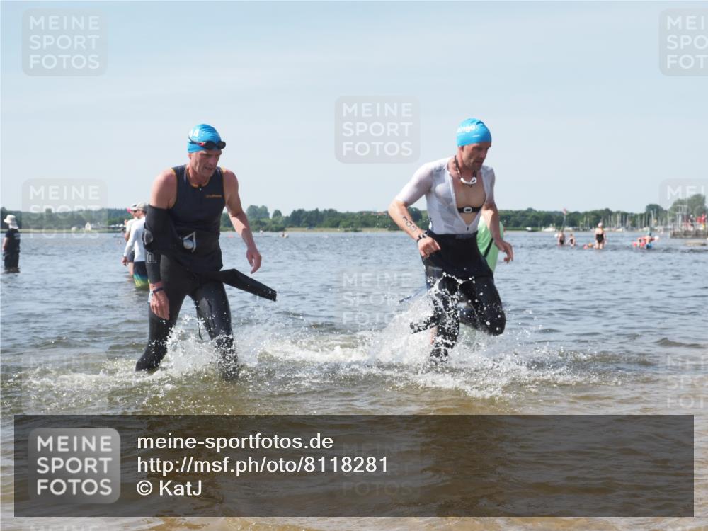 22.06.2025 - Viking Triathlon KatJ http://msf.ph/oto/8118281 22.06.2025 10:45:34 Schwimmen 102, 108, 197, 466, 519, 605 meine-sportfotos.de