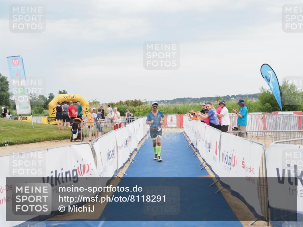 22.06.2025 - Viking Triathlon MichiJ http://msf.ph/oto/8118291 22.06.2025 16:56:14 Ziel 23 meine-sportfotos.de
