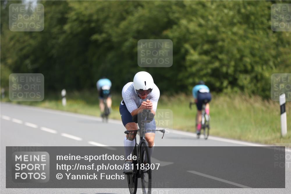 22.06.2025 - Viking Triathlon Yannick Fuchs http://msf.ph/oto/8118307 22.06.2025 11:44:00 Radfahren 6, 31, 143, 396 meine-sportfotos.de