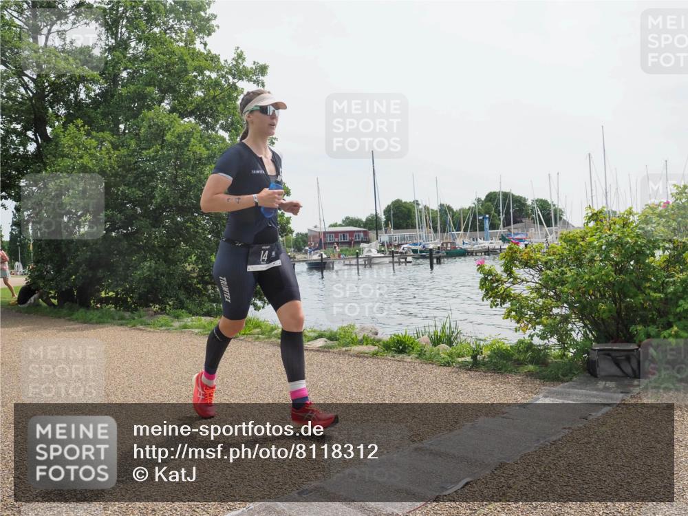 22.06.2025 - Viking Triathlon KatJ http://msf.ph/oto/8118312 22.06.2025 12:55:04 Laufen 14, 188, 189 meine-sportfotos.de