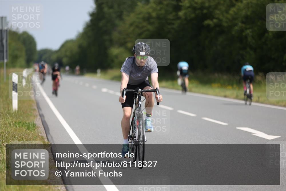22.06.2025 - Viking Triathlon Yannick Fuchs http://msf.ph/oto/8118327 22.06.2025 11:44:01 Radfahren 6, 31, 121, 143, 396 meine-sportfotos.de