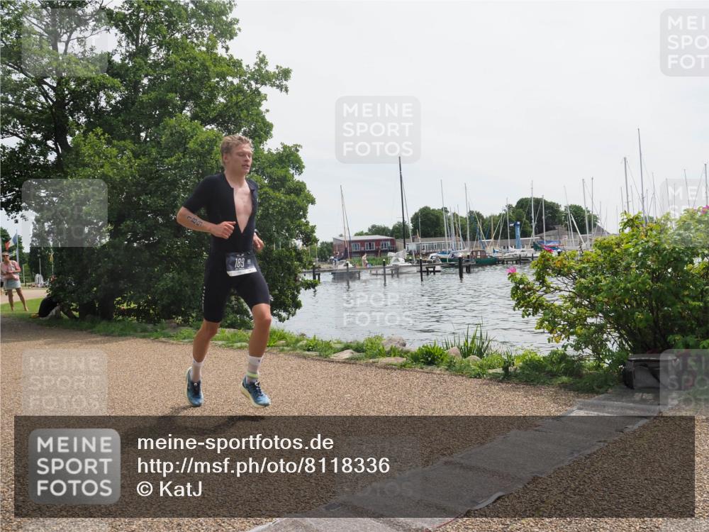 22.06.2025 - Viking Triathlon KatJ http://msf.ph/oto/8118336 22.06.2025 12:55:06 Laufen 14, 189 meine-sportfotos.de