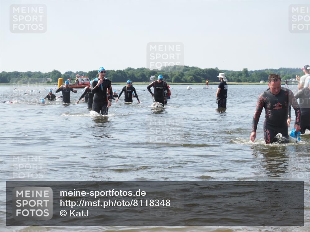 22.06.2025 - Viking Triathlon KatJ http://msf.ph/oto/8118348 22.06.2025 10:45:38 Schwimmen 95, 102, 197, 425, 466, 519 meine-sportfotos.de