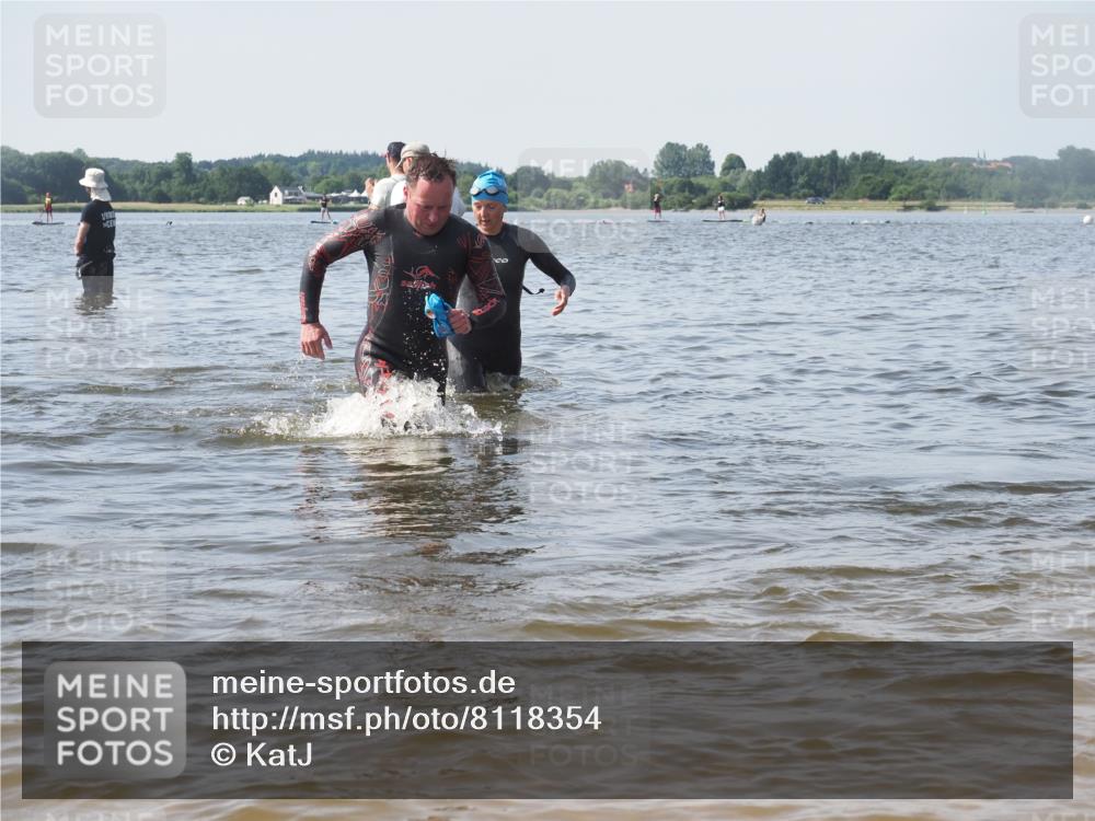 22.06.2025 - Viking Triathlon KatJ http://msf.ph/oto/8118354 22.06.2025 10:45:39 Schwimmen 95, 197, 425, 466, 519 meine-sportfotos.de