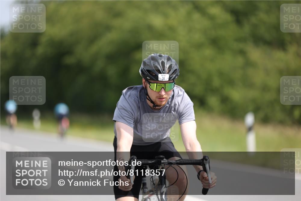 22.06.2025 - Viking Triathlon Yannick Fuchs http://msf.ph/oto/8118357 22.06.2025 11:44:02 Radfahren 6, 31, 121, 143, 396 meine-sportfotos.de