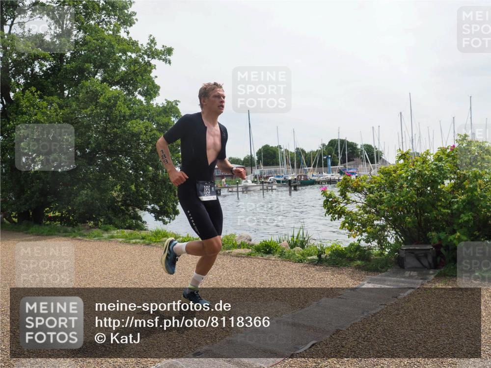 22.06.2025 - Viking Triathlon KatJ http://msf.ph/oto/8118366 22.06.2025 12:55:06 Laufen 14, 189 meine-sportfotos.de