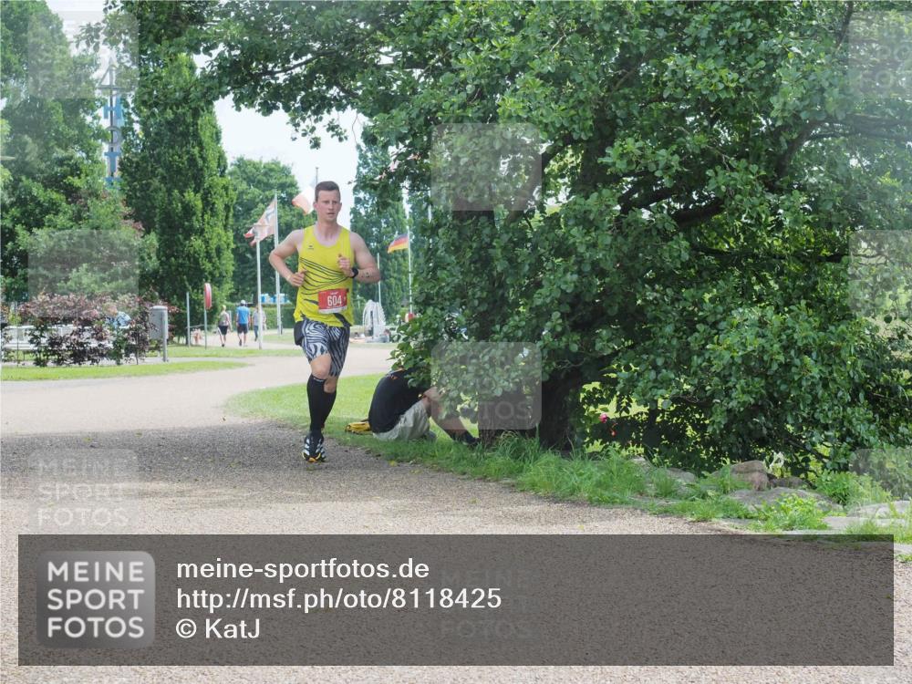 22.06.2025 - Viking Triathlon KatJ http://msf.ph/oto/8118425 22.06.2025 12:55:43 Laufen 604 meine-sportfotos.de