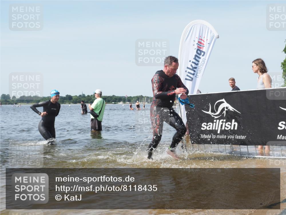 22.06.2025 - Viking Triathlon KatJ http://msf.ph/oto/8118435 22.06.2025 10:45:42 Schwimmen 95, 197, 360, 425, 466, 519 meine-sportfotos.de