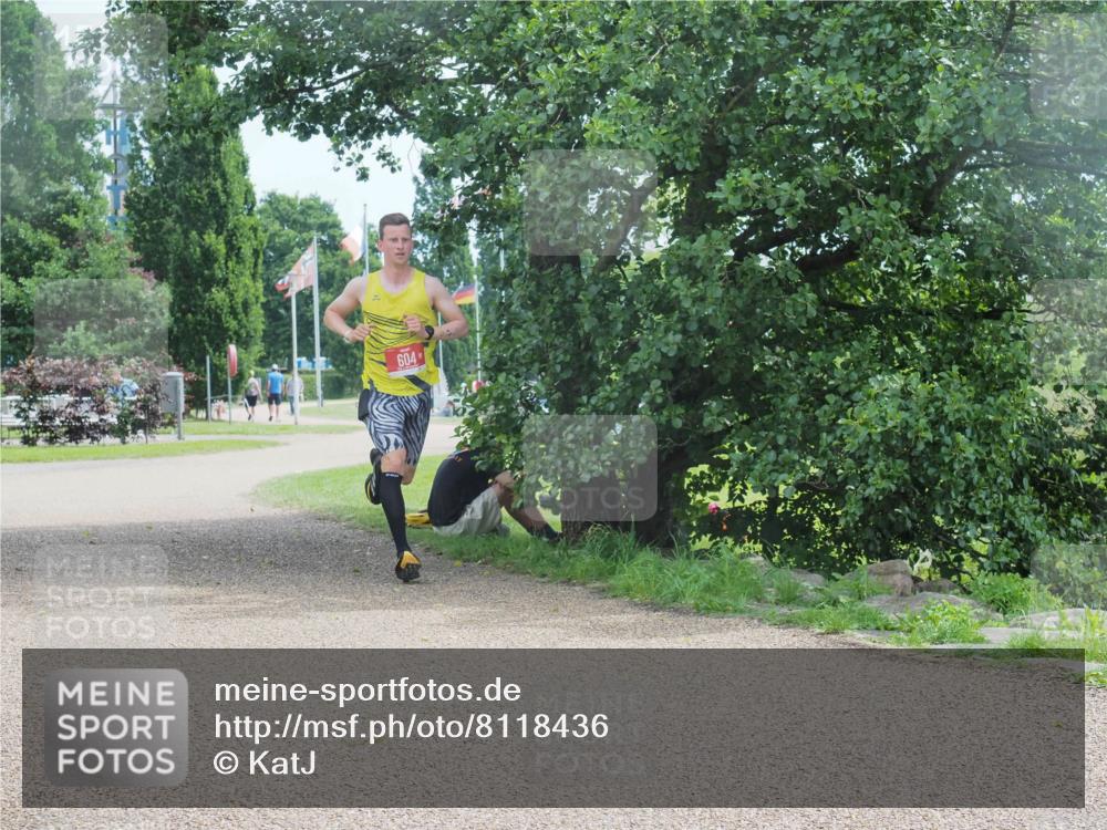 22.06.2025 - Viking Triathlon KatJ http://msf.ph/oto/8118436 22.06.2025 12:55:43 Laufen 604 meine-sportfotos.de