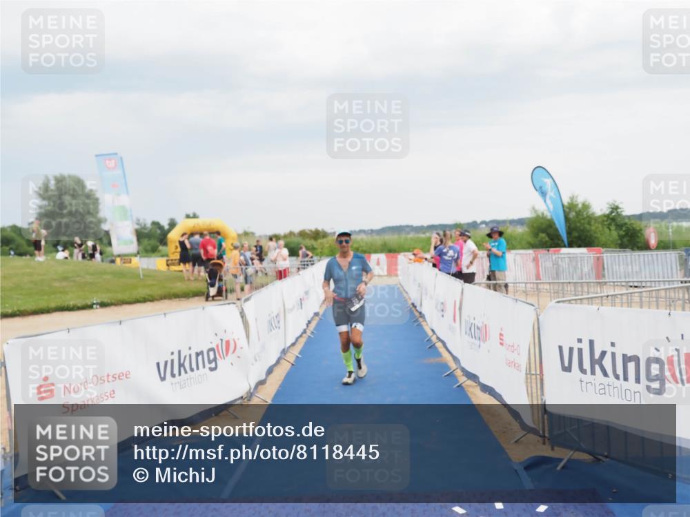 22.06.2025 - Viking Triathlon MichiJ http://msf.ph/oto/8118445 22.06.2025 16:56:16 Ziel 23 meine-sportfotos.de