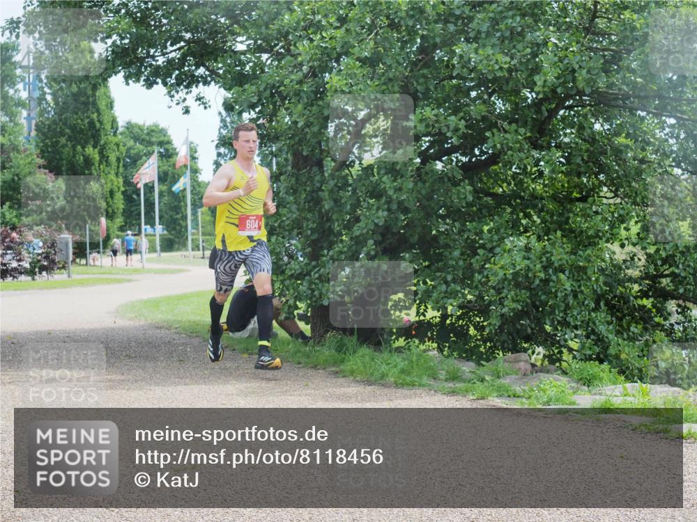 22.06.2025 - Viking Triathlon KatJ http://msf.ph/oto/8118456 22.06.2025 12:55:43 Laufen 604 meine-sportfotos.de