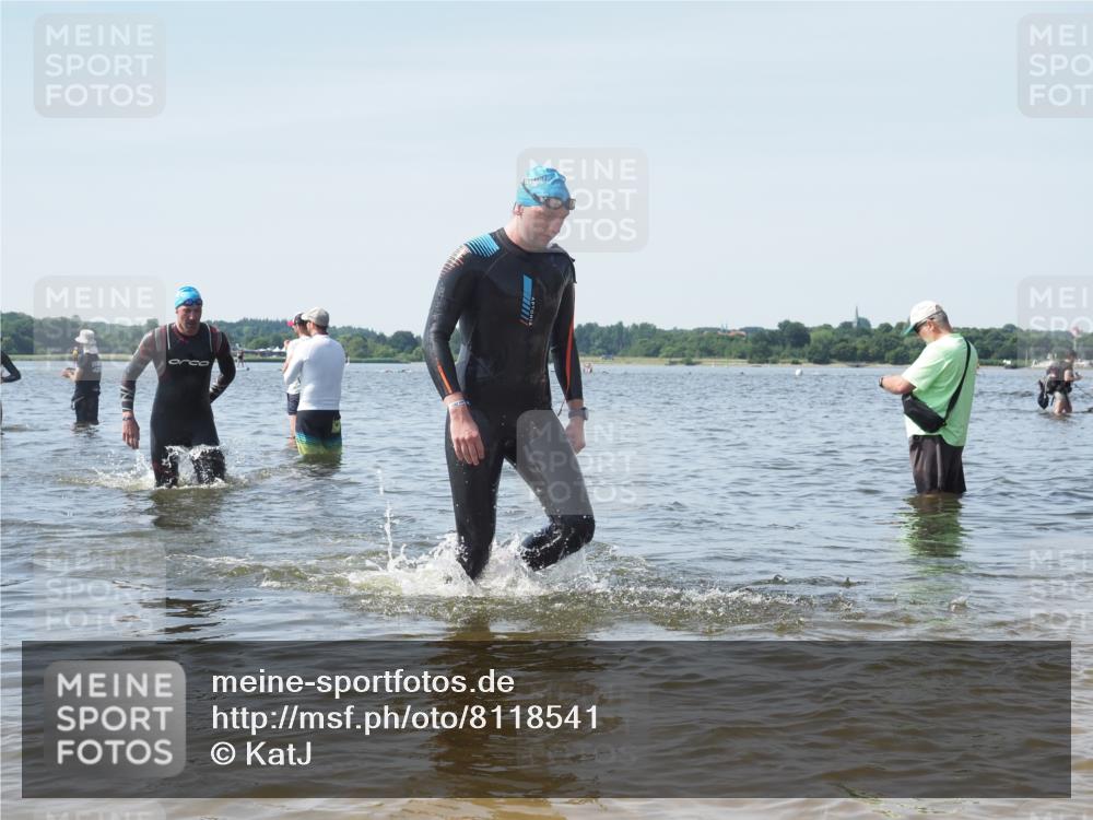 22.06.2025 - Viking Triathlon KatJ http://msf.ph/oto/8118541 22.06.2025 10:45:48 Schwimmen 95, 360, 372, 425, 468, 519, 621, 633 meine-sportfotos.de