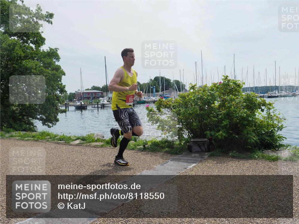22.06.2025 - Viking Triathlon KatJ http://msf.ph/oto/8118550 22.06.2025 12:55:45 Laufen 604 meine-sportfotos.de