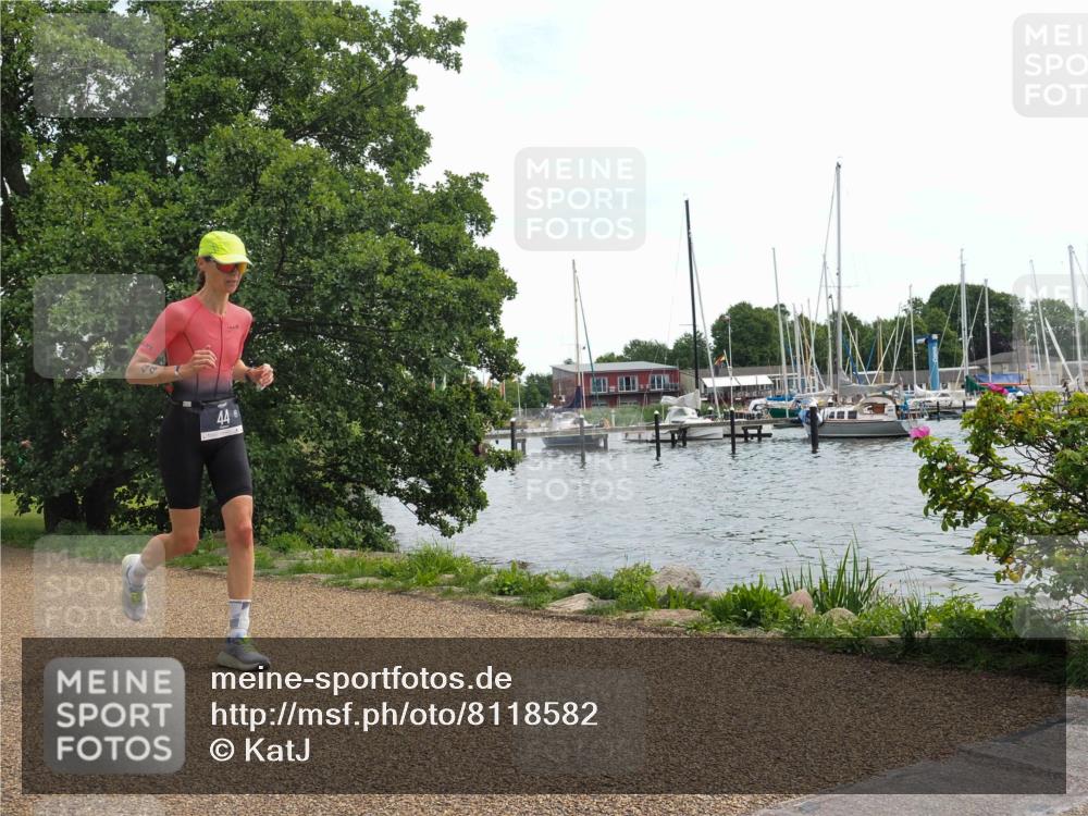 22.06.2025 - Viking Triathlon KatJ http://msf.ph/oto/8118582 22.06.2025 13:31:06 Laufen 44 meine-sportfotos.de