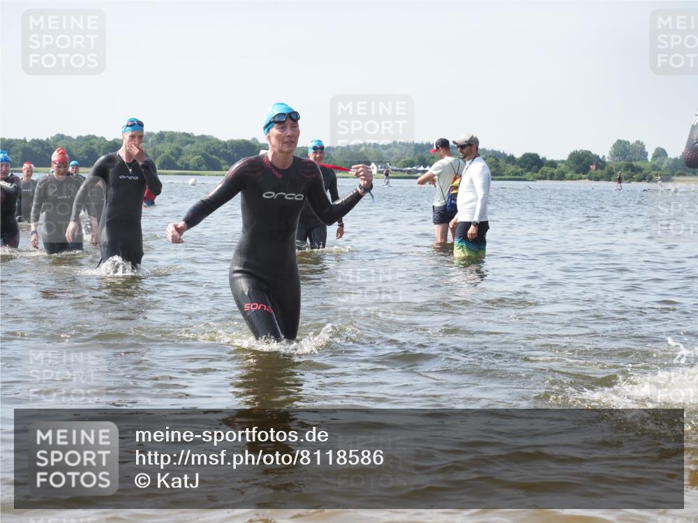 22.06.2025 - Viking Triathlon KatJ http://msf.ph/oto/8118586 22.06.2025 10:45:53 Schwimmen 95, 217, 342, 360, 372, 425, 468, 519, 615, 621, 633 meine-sportfotos.de