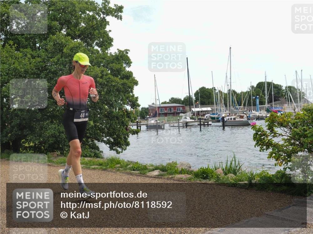 22.06.2025 - Viking Triathlon KatJ http://msf.ph/oto/8118592 22.06.2025 13:31:06 Laufen 44 meine-sportfotos.de