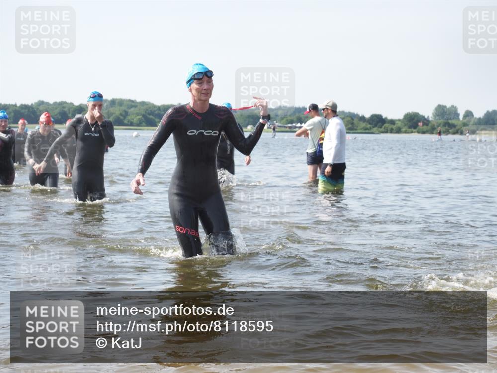 22.06.2025 - Viking Triathlon KatJ http://msf.ph/oto/8118595 22.06.2025 10:45:53 Schwimmen 95, 217, 342, 360, 372, 425, 468, 519, 615, 621, 633 meine-sportfotos.de