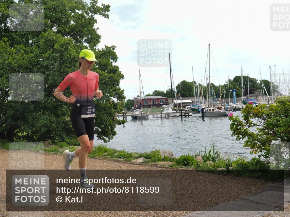 22.06.2025 - Viking Triathlon KatJ http://msf.ph/oto/8118599 22.06.2025 13:31:06 Laufen 44 meine-sportfotos.de