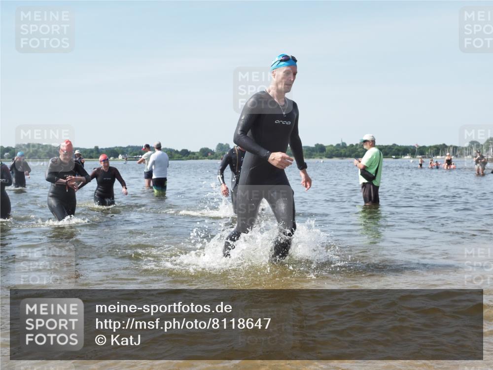 22.06.2025 - Viking Triathlon KatJ http://msf.ph/oto/8118647 22.06.2025 10:46:00 Schwimmen 217, 342, 360, 372, 468, 525, 615, 621, 633, 647 meine-sportfotos.de