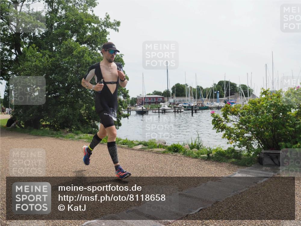22.06.2025 - Viking Triathlon KatJ http://msf.ph/oto/8118658 22.06.2025 12:56:35 Laufen 310 meine-sportfotos.de