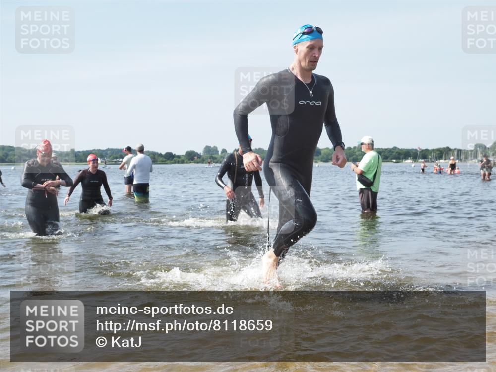 22.06.2025 - Viking Triathlon KatJ http://msf.ph/oto/8118659 22.06.2025 10:46:00 Schwimmen 217, 342, 360, 372, 468, 525, 615, 621, 633, 647 meine-sportfotos.de