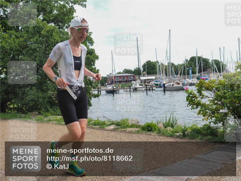 22.06.2025 - Viking Triathlon KatJ http://msf.ph/oto/8118662 22.06.2025 13:31:16 Laufen 14, 77, 182 meine-sportfotos.de