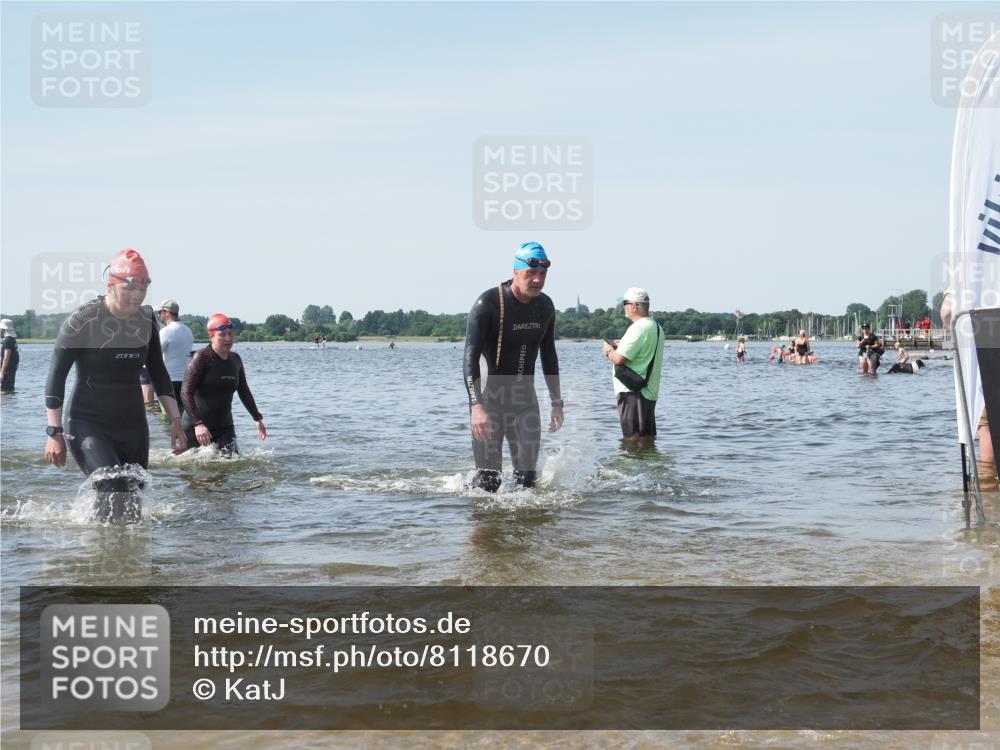 22.06.2025 - Viking Triathlon KatJ http://msf.ph/oto/8118670 22.06.2025 10:46:02 Schwimmen 217, 342, 360, 372, 468, 525, 615, 621, 633, 647 meine-sportfotos.de