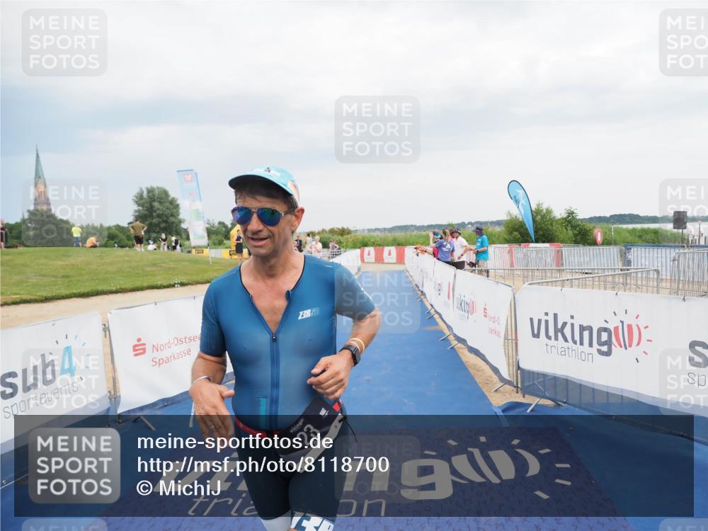 22.06.2025 - Viking Triathlon MichiJ http://msf.ph/oto/8118700 22.06.2025 16:56:19 Ziel 23 meine-sportfotos.de