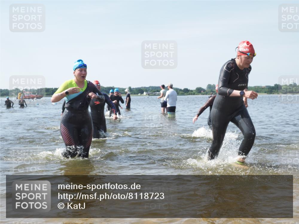 22.06.2025 - Viking Triathlon KatJ http://msf.ph/oto/8118723 22.06.2025 10:46:03 Schwimmen 144, 217, 342, 372, 468, 525, 615, 621, 633, 647 meine-sportfotos.de