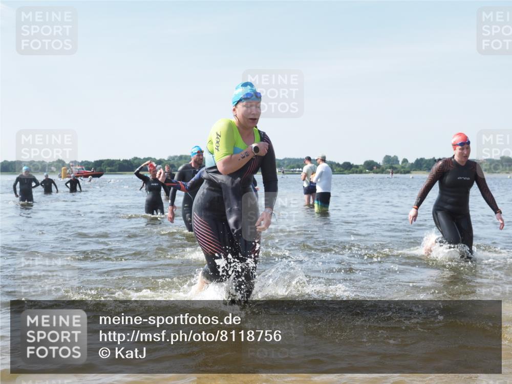 22.06.2025 - Viking Triathlon KatJ http://msf.ph/oto/8118756 22.06.2025 10:46:04 Schwimmen 144, 217, 342, 372, 468, 525, 615, 621, 633, 647 meine-sportfotos.de
