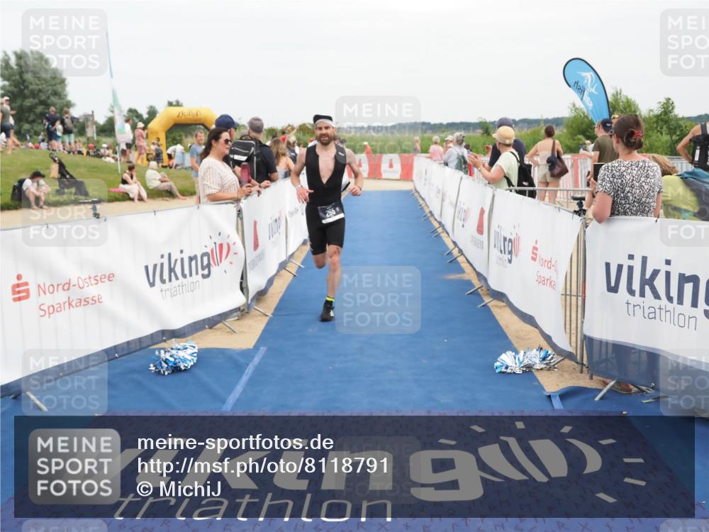 22.06.2025 - Viking Triathlon MichiJ http://msf.ph/oto/8118791 22.06.2025 15:08:28 Ziel 265 meine-sportfotos.de