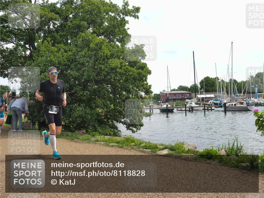 22.06.2025 - Viking Triathlon KatJ http://msf.ph/oto/8118828 22.06.2025 13:31:47 Laufen 324, 370 meine-sportfotos.de