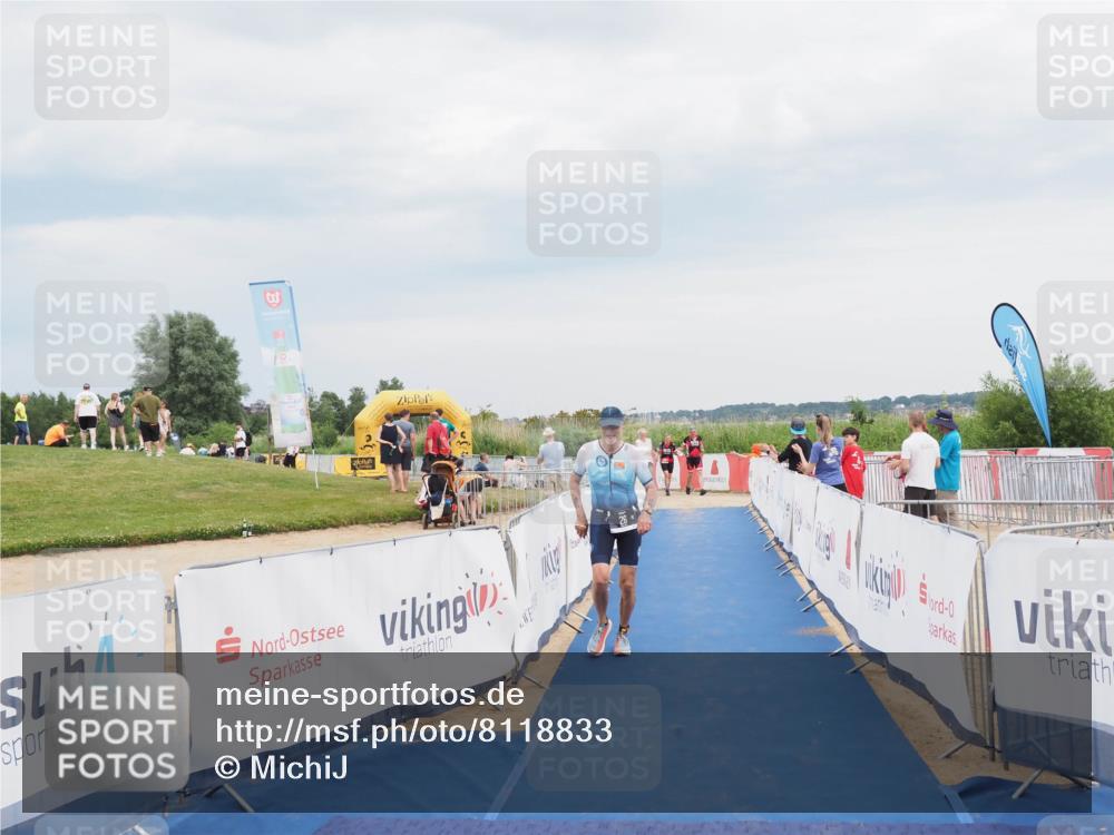 22.06.2025 - Viking Triathlon MichiJ http://msf.ph/oto/8118833 22.06.2025 16:59:19 Ziel 26 meine-sportfotos.de