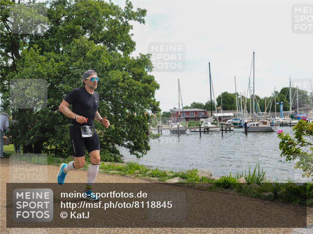 22.06.2025 - Viking Triathlon KatJ http://msf.ph/oto/8118845 22.06.2025 13:31:48 Laufen 324, 370 meine-sportfotos.de