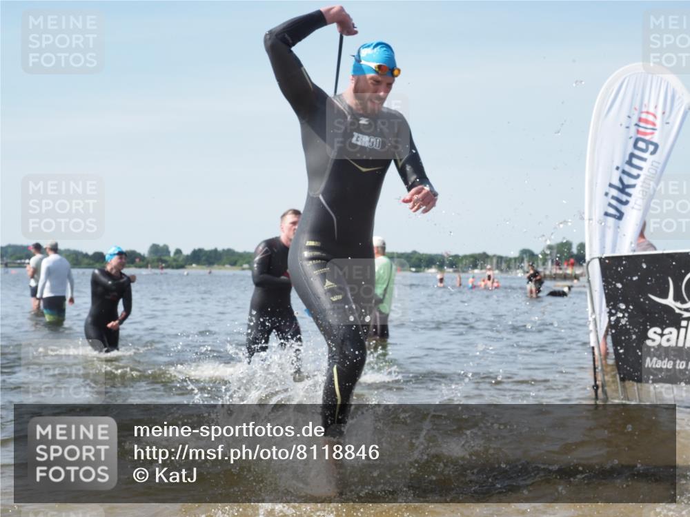 22.06.2025 - Viking Triathlon KatJ http://msf.ph/oto/8118846 22.06.2025 10:46:10 Schwimmen 121, 144, 213, 217, 342, 525, 615, 647 meine-sportfotos.de