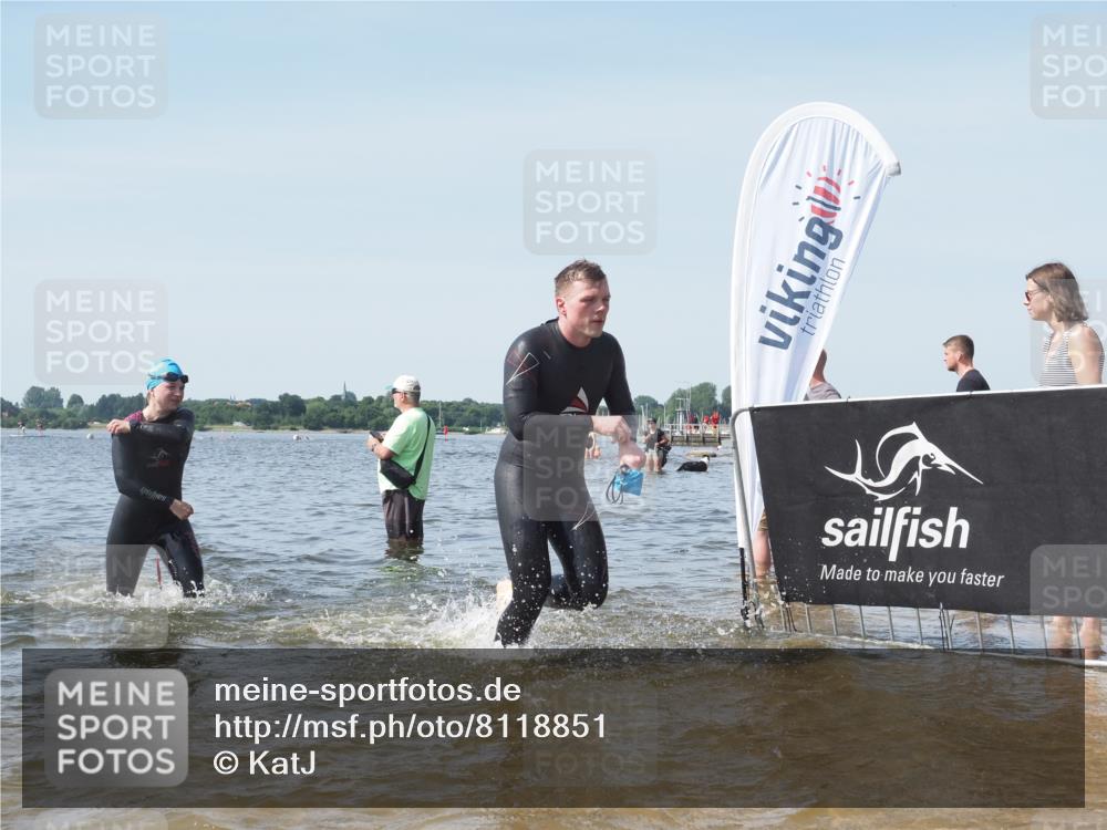 22.06.2025 - Viking Triathlon KatJ http://msf.ph/oto/8118851 22.06.2025 10:46:11 Schwimmen 121, 144, 213, 217, 342, 525, 647 meine-sportfotos.de