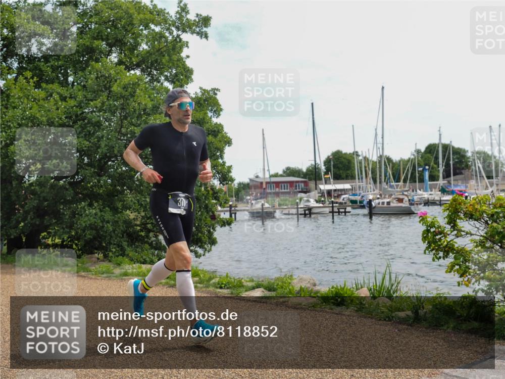 22.06.2025 - Viking Triathlon KatJ http://msf.ph/oto/8118852 22.06.2025 13:31:48 Laufen 324, 370 meine-sportfotos.de