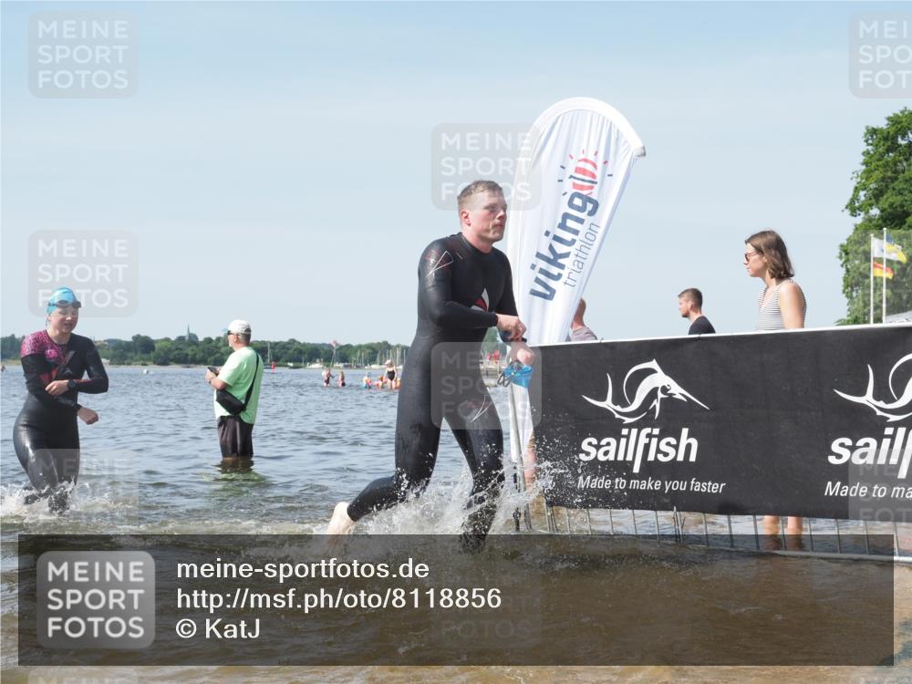 22.06.2025 - Viking Triathlon KatJ http://msf.ph/oto/8118856 22.06.2025 10:46:11 Schwimmen 121, 144, 213, 217, 342, 525, 647 meine-sportfotos.de