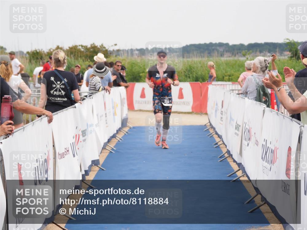 22.06.2025 - Viking Triathlon MichiJ http://msf.ph/oto/8118884 22.06.2025 15:08:34 Ziel 355 meine-sportfotos.de