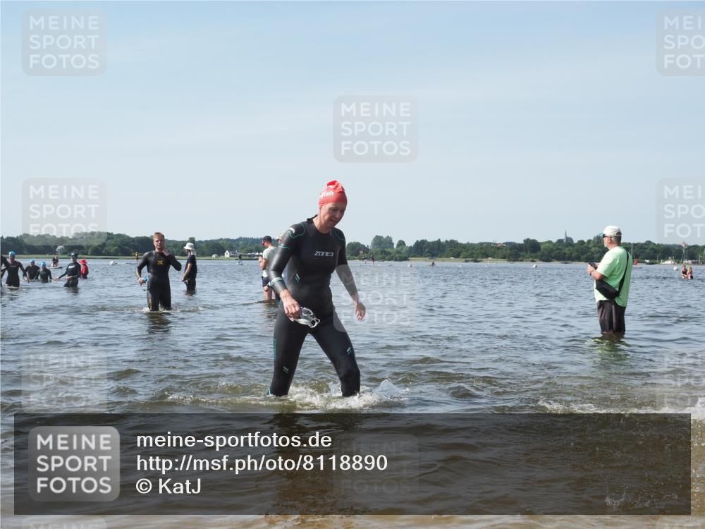 22.06.2025 - Viking Triathlon KatJ http://msf.ph/oto/8118890 22.06.2025 10:46:14 Schwimmen 121, 144, 213, 217, 225, 406, 525, 647 meine-sportfotos.de
