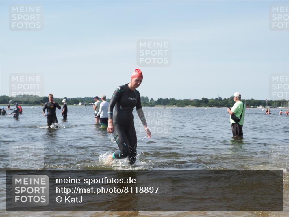 22.06.2025 - Viking Triathlon KatJ http://msf.ph/oto/8118897 22.06.2025 10:46:14 Schwimmen 121, 144, 213, 217, 225, 406, 525, 647 meine-sportfotos.de