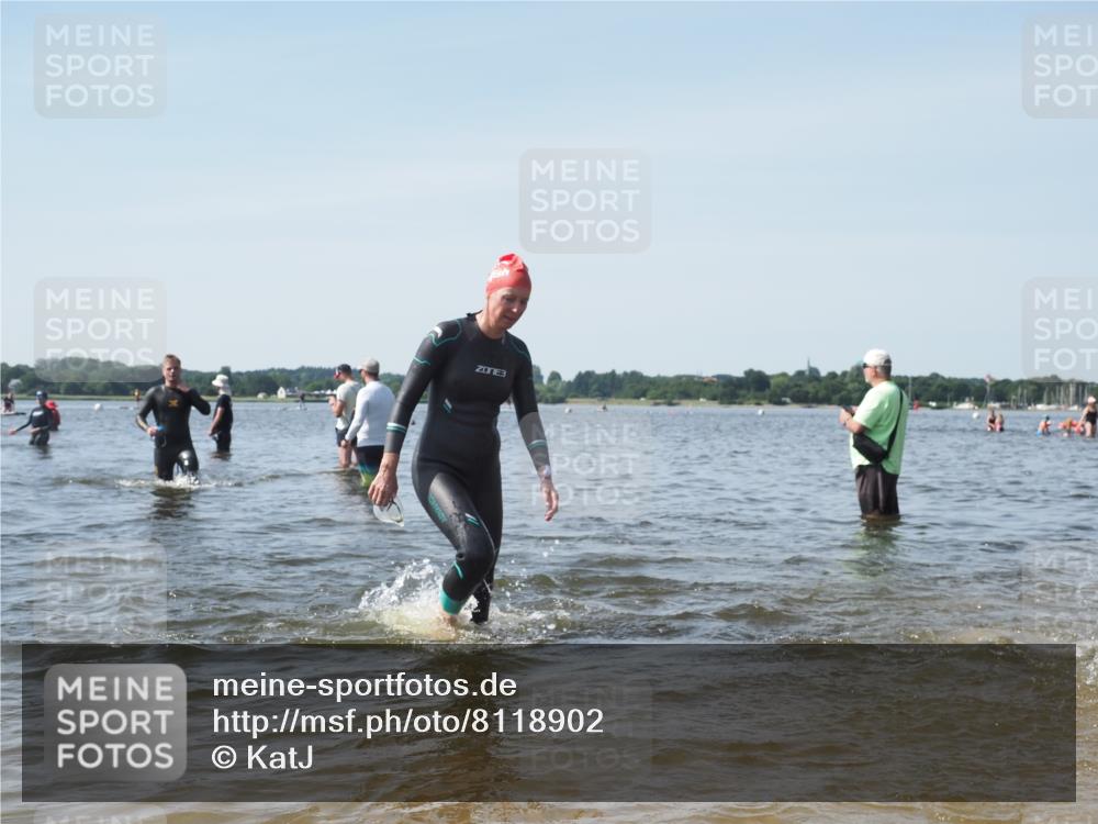 22.06.2025 - Viking Triathlon KatJ http://msf.ph/oto/8118902 22.06.2025 10:46:14 Schwimmen 121, 144, 213, 217, 225, 406, 525, 647 meine-sportfotos.de